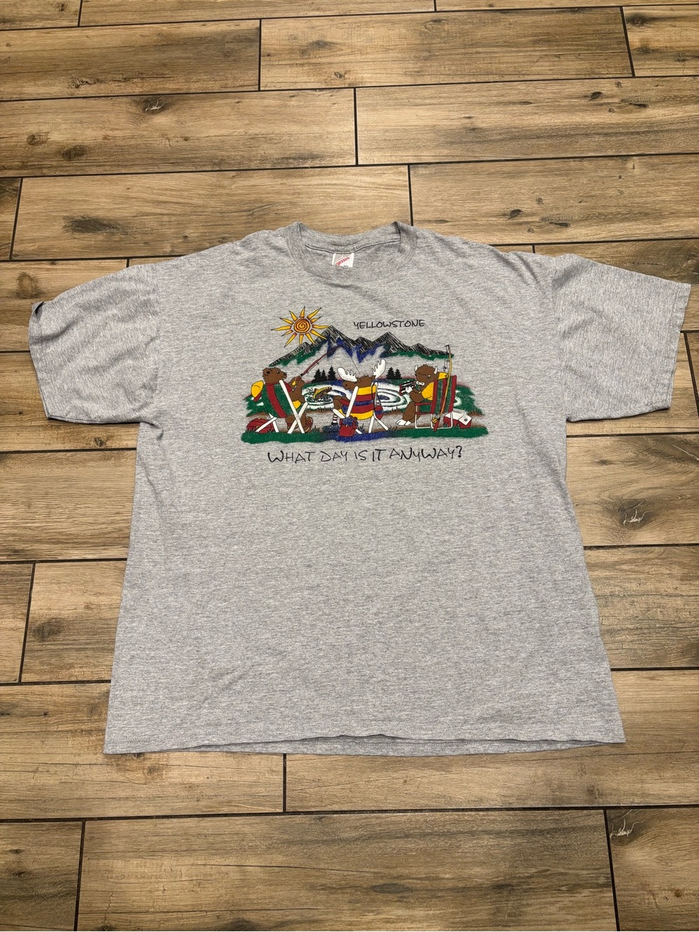 Vintage Yellowstone National Park Graphic Tee Jerzees Grey Size XL Made in USA